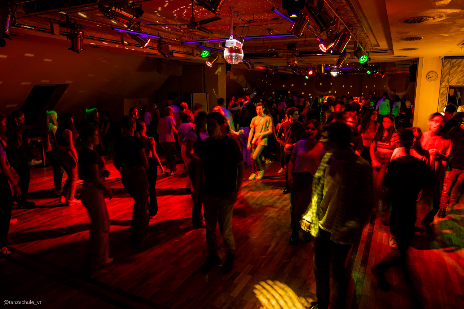 20230401 Tanzparty 5213